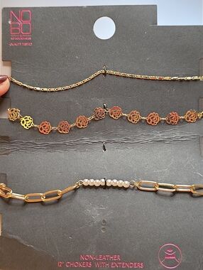 NOBO Gold Floral and Pearl Layered Choker Set